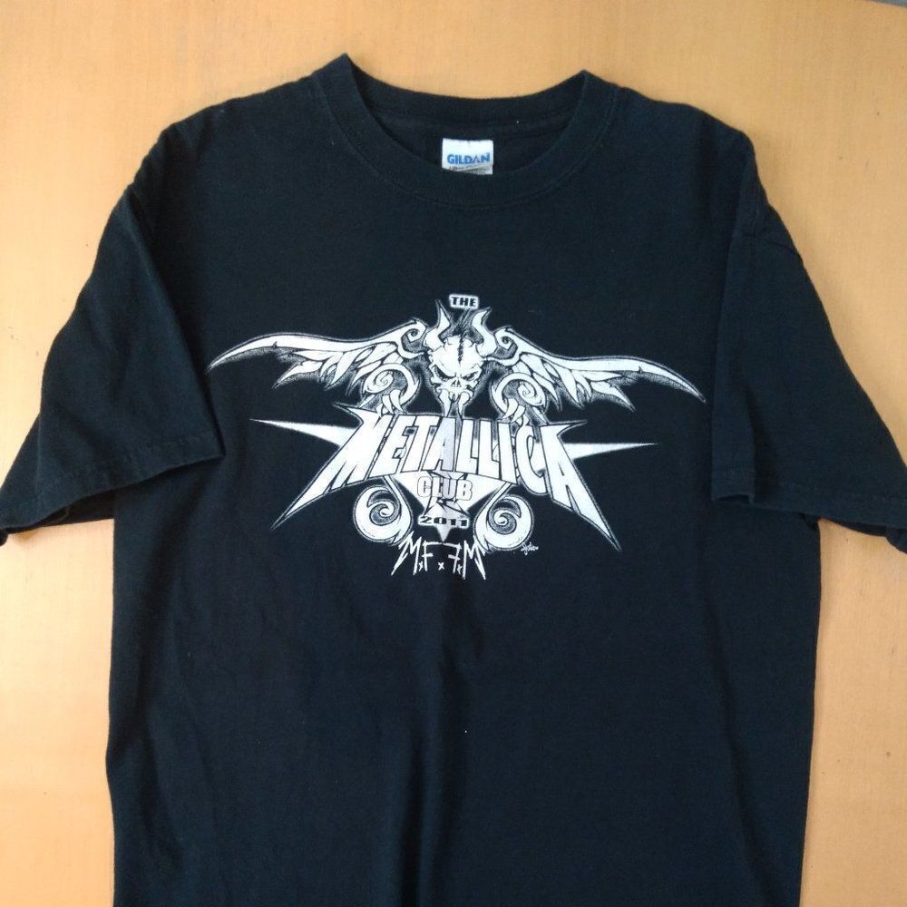 Metallica Fan Club 2011 T-Shirt - Picture 2 of 7